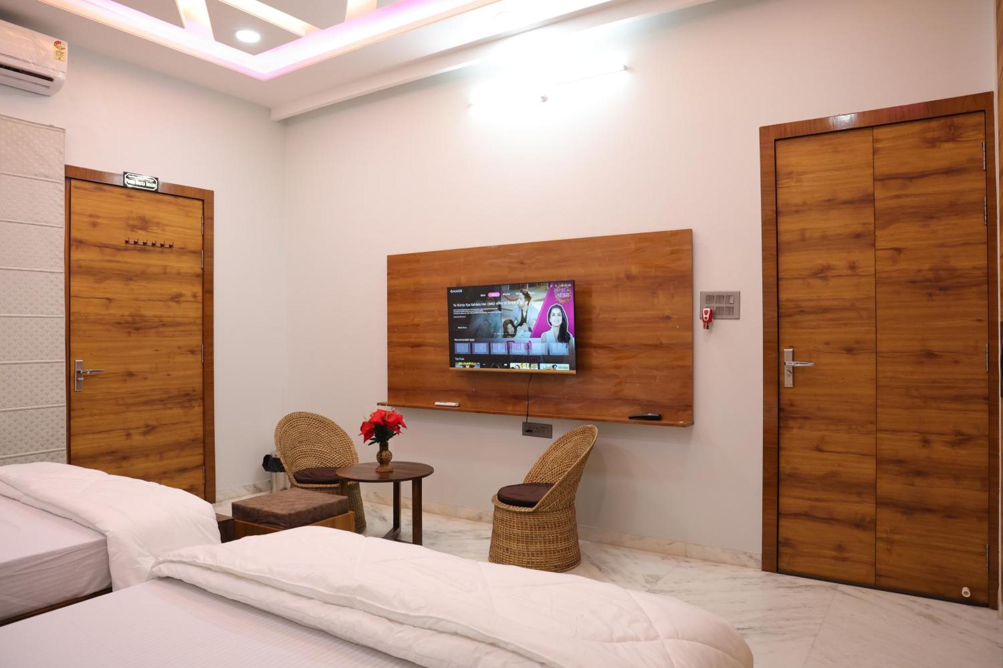 Amritam Palace A Luxury Ac Home Stay Ringas Exterior foto