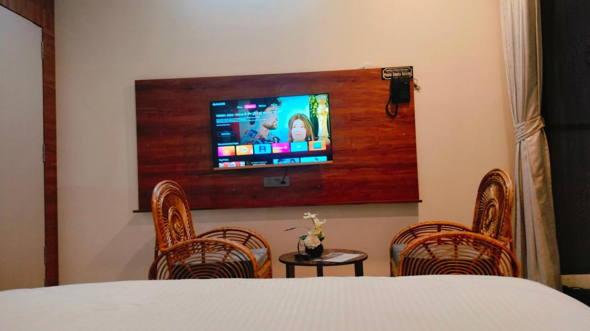 Amritam Palace A Luxury Ac Home Stay Ringas Exterior foto